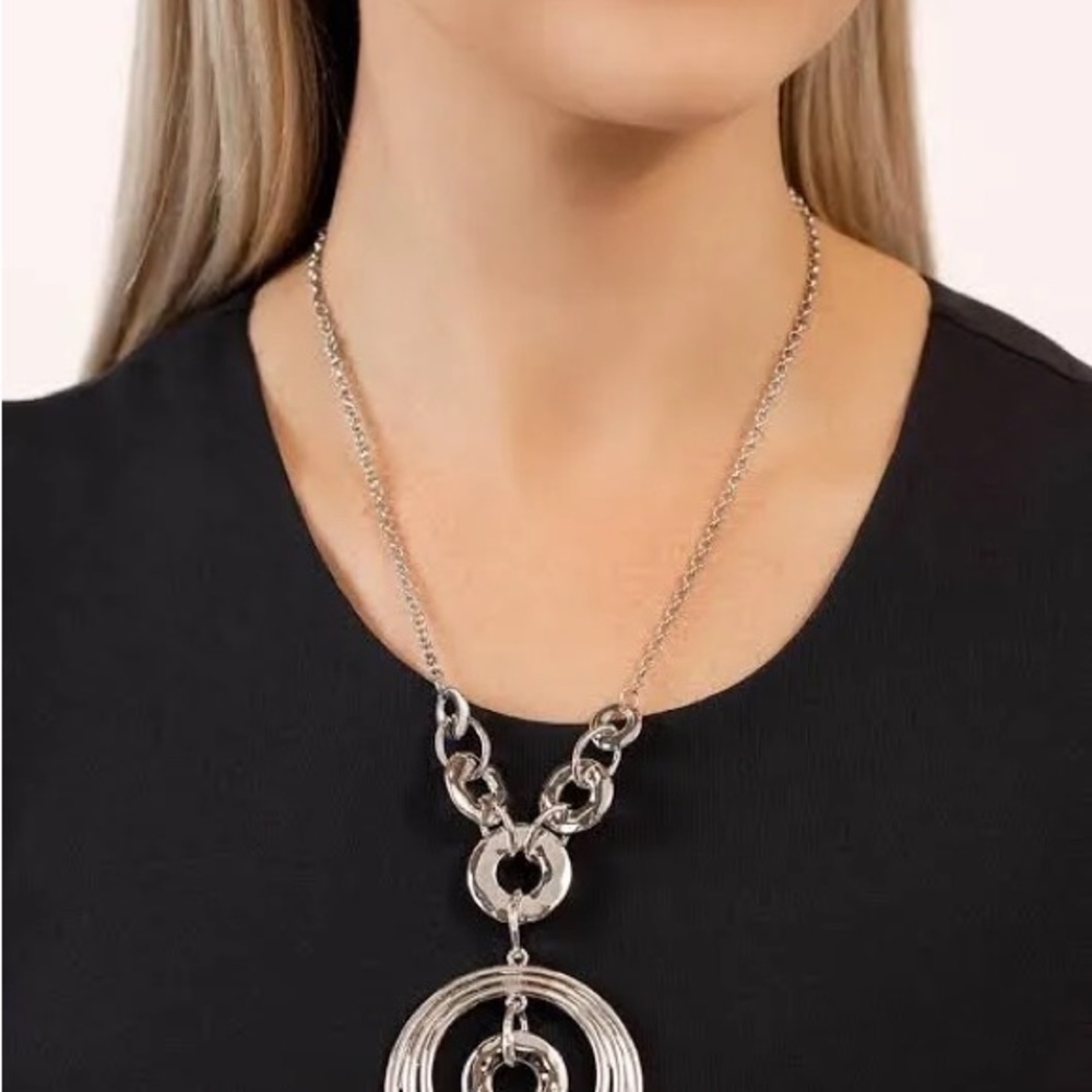 Necklace - Picture 2 of 3